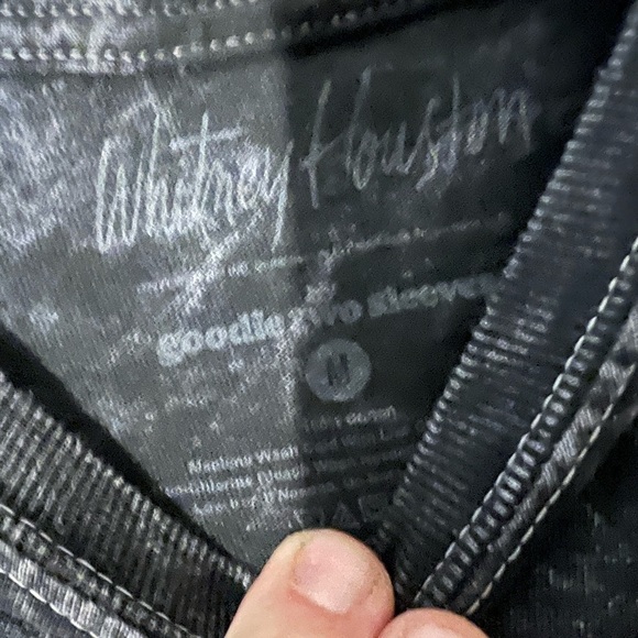 COPY - Whitney Huston T Shirt - Picture 3 of 3